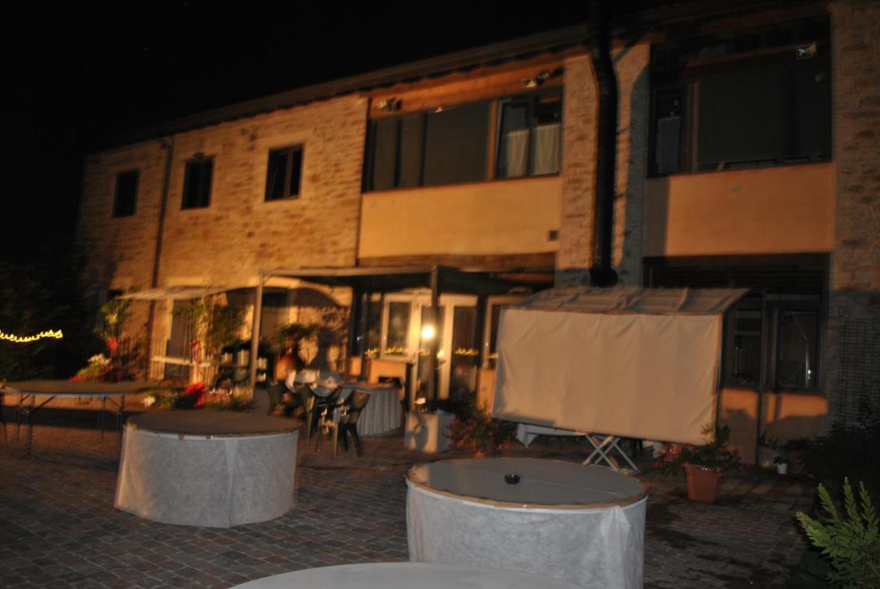Agriturismo Petrarosa Neviano degli Arduini 外观 照片